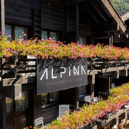 Alpina - Swiss & Bike Lodge *