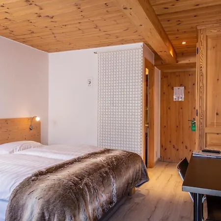 Lodge Alpina *