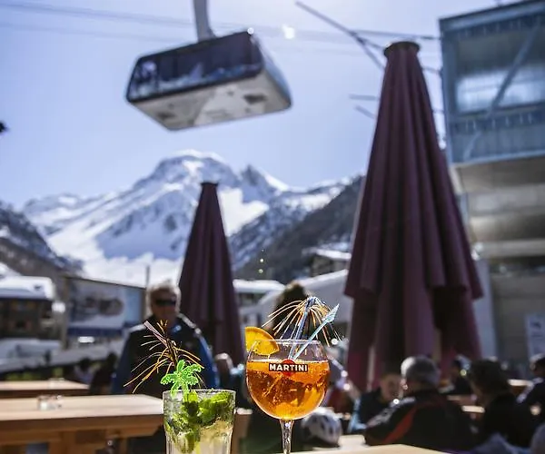 Alpina - Swiss Ski&bike Lodge *